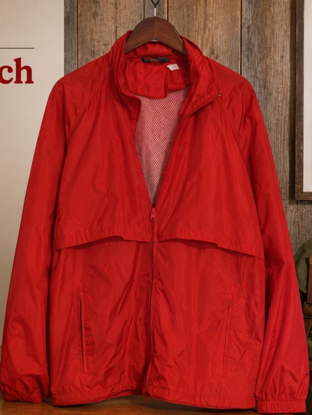 Vintage Woolrich Men’s Red Nylon Windbreaker Jacket Size M Mesh Lined 90s